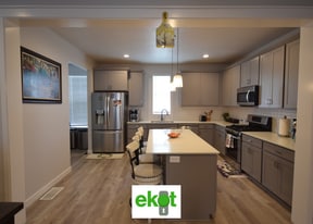 2142 N 725 W in Layton, UT - Building Photo