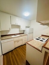 904 Dornajo Way in Sacramento, CA - Building Photo - Building Photo