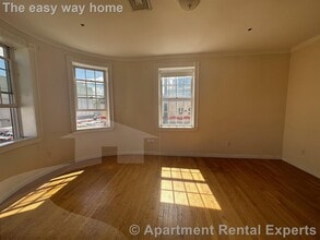 4 Bishop Allen Dr in Cambridge, MA - Foto de edificio - Building Photo