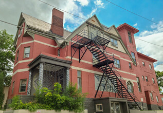 The White House Apartments in Omaha, NE - Building Photo - Primary Photo