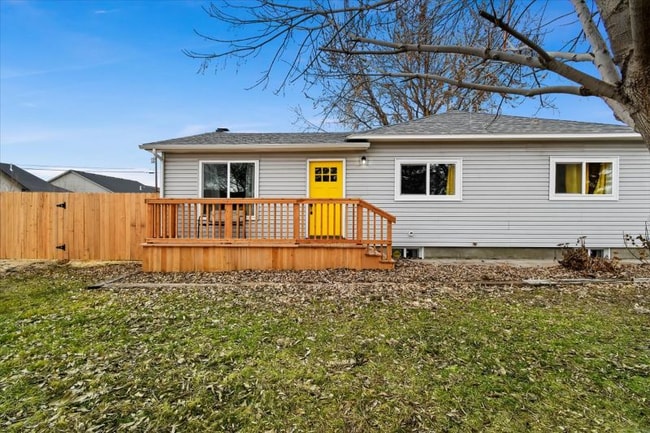 property at 317 W Ash St