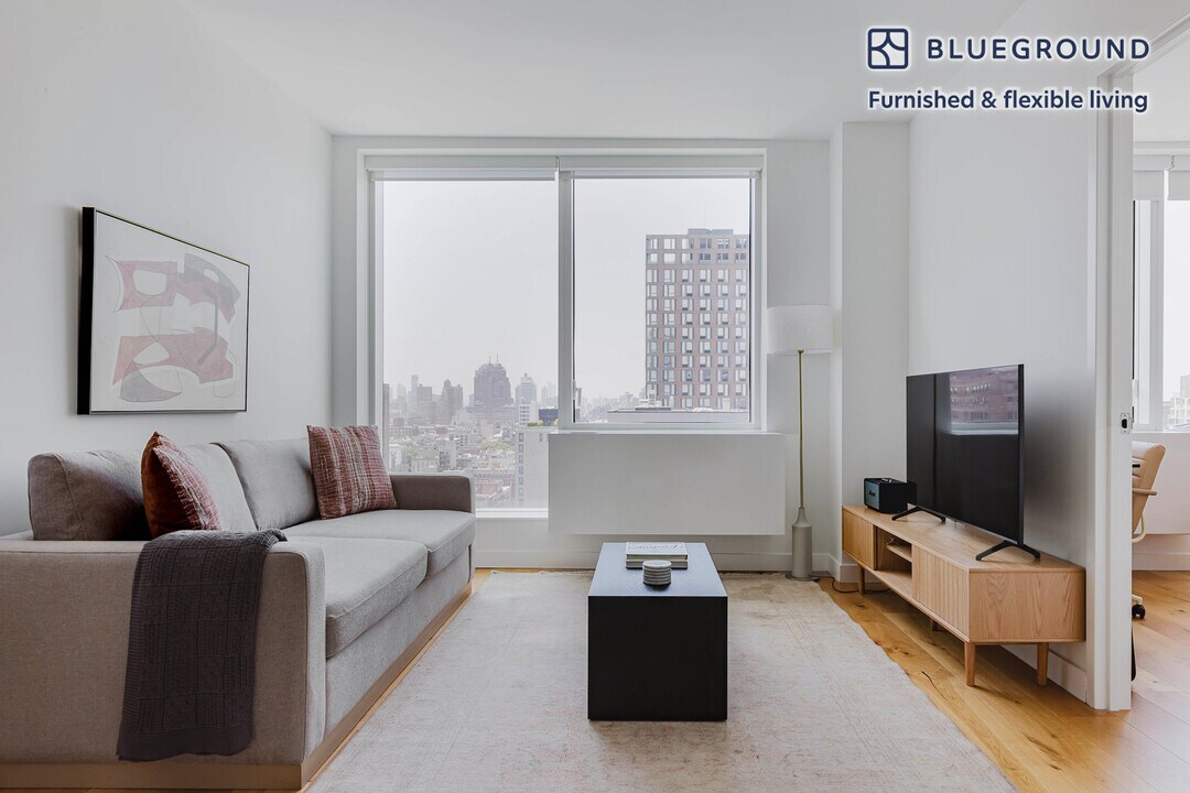 180 Broome St in New York, NY - Building Photo