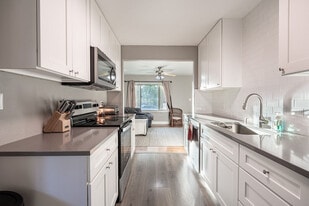 2508 N Sycamore St in Spokane, WA - Building Photo