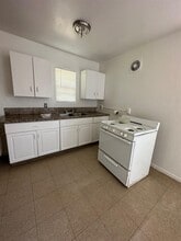 3143 E Clay Ave in Fresno, CA - Building Photo - Building Photo