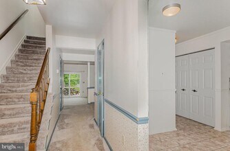 1140 Hedgerow Ln in Harrisburg, PA - Building Photo - Building Photo