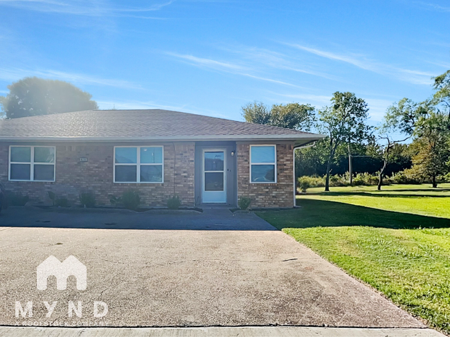 property at 1303 Cardinal Dr