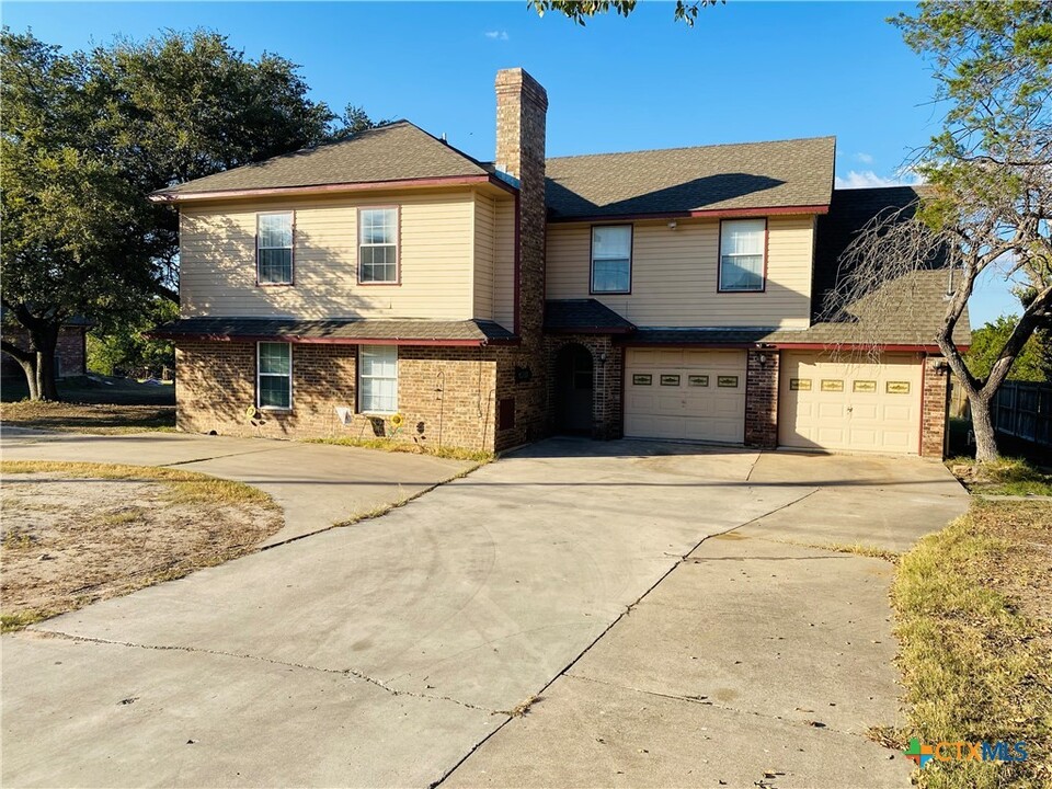 5203 Denmans Loop in Belton, TX - Building Photo