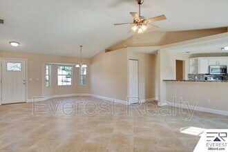 66 Rockefeller Dr in Palm Coast, FL - Building Photo - Building Photo