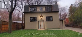 159 Richmond St in Richmond Hill, ON - Building Photo