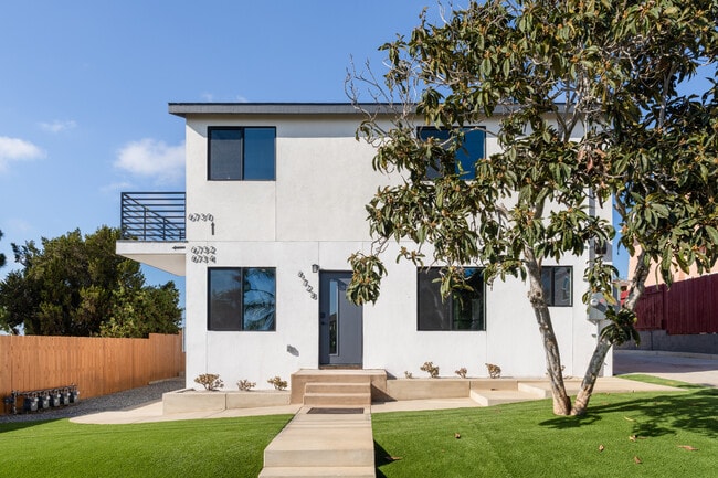 6728 Thomson Ct in San Diego, CA - Building Photo - Building Photo