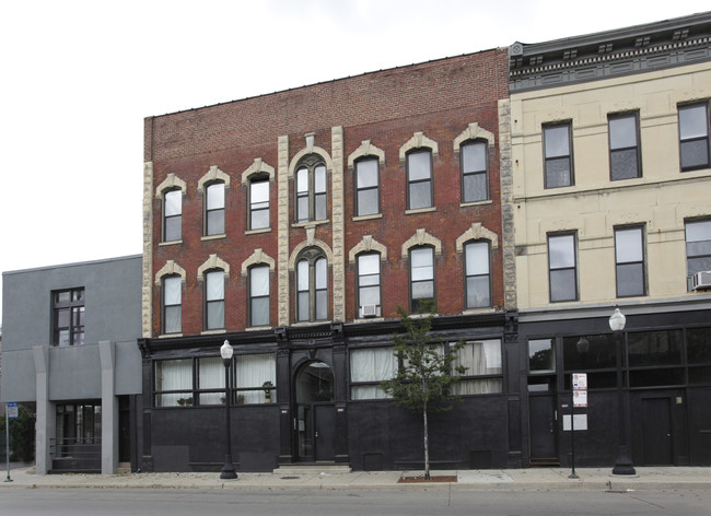 1836-1838 S Halsted St in Chicago, IL - Foto de edificio - Building Photo