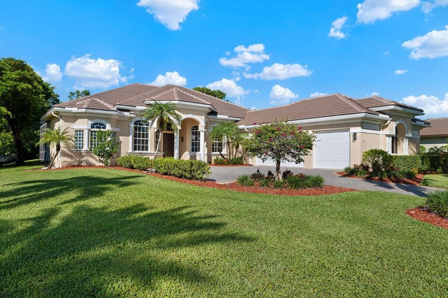 property at 511 SW Squire Johns Ln
