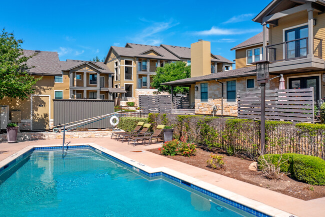 Slate Creek at Westover Hills in San Antonio, TX - Building Photo - Building Photo