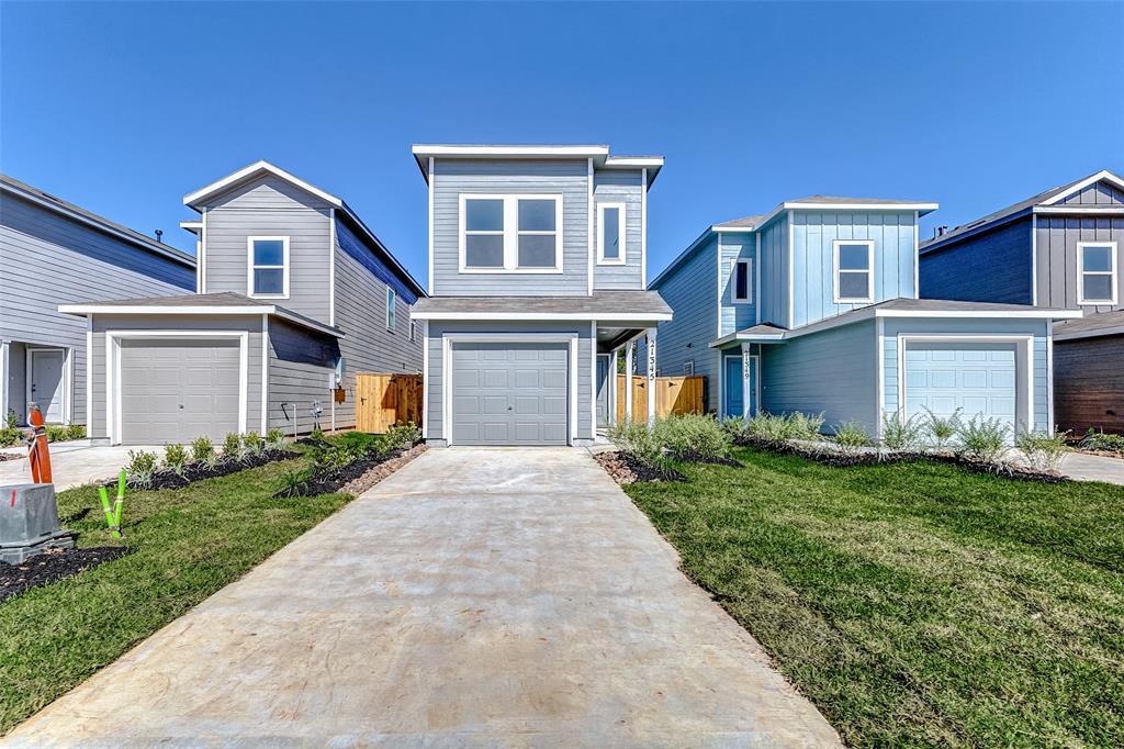 21438 Carosella Dr in New Caney, TX - Building Photo