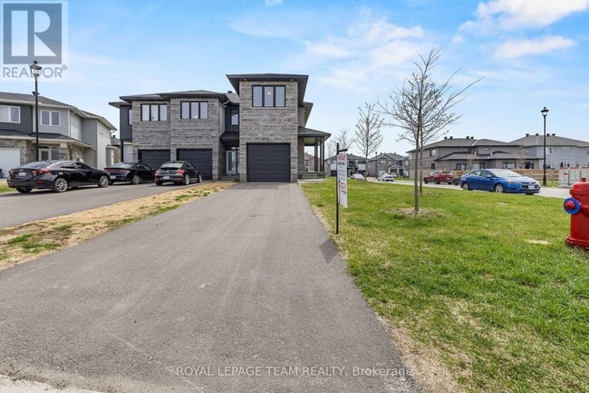 property at 3 Morrall Ct
