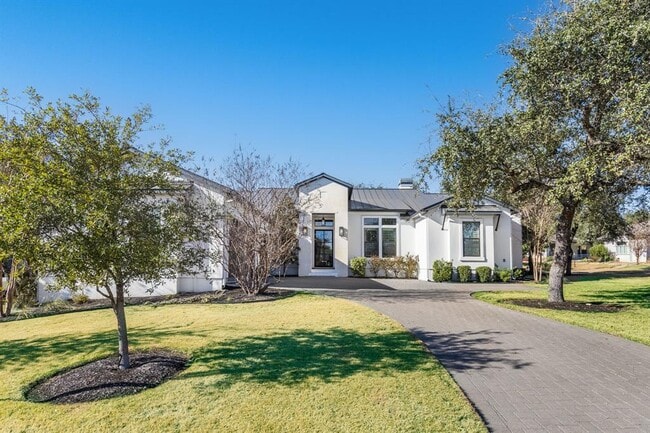 613 Golden Bear Dr in Austin, TX - Building Photo - Building Photo