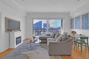 3225 Turtle Creek Blvd in Dallas, TX - Building Photo