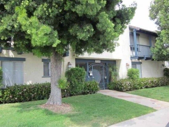 732 E Lexington Ave-Unit -UNIT 8 in El Cajon, CA - Foto de edificio