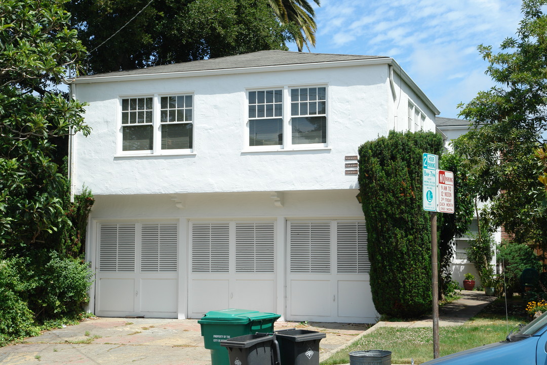 2817 Woolsey St in Berkeley, CA - Building Photo