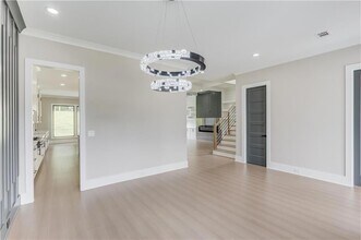 37 Deer Cyn Dr in Auburn, GA - Foto de edificio - Building Photo