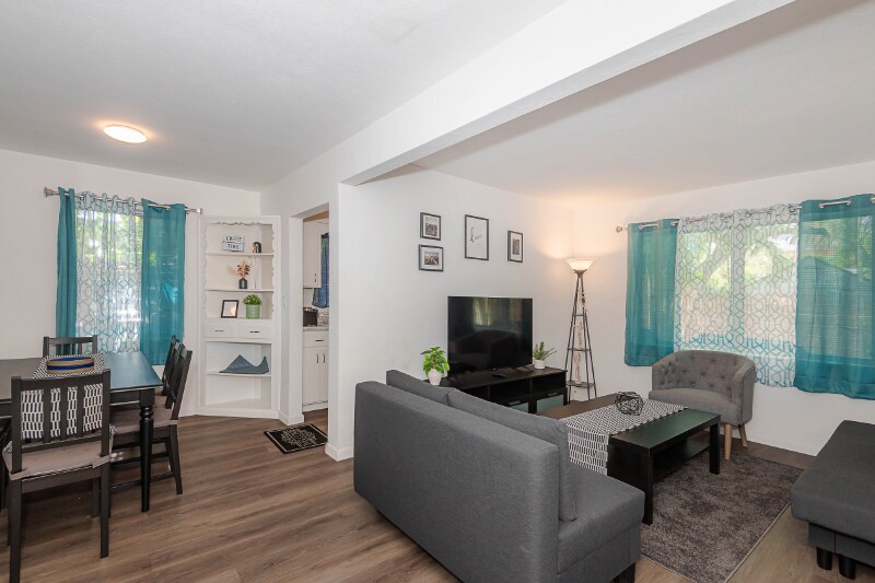 1017 NE 14th Ave in Fort Lauderdale, FL - Building Photo