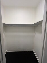 127 N Edgemont St in Los Angeles, CA - Foto de edificio - Building Photo