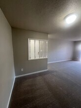 7984 Shady Oak Trail in Charlotte, NC - Foto de edificio - Building Photo