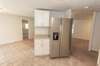 3702 14th Ave NW in Gig Harbor, WA - Building Photo - Building Photo