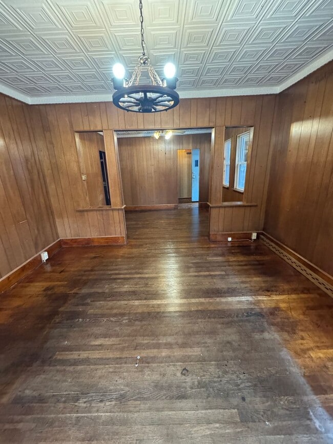 13 Sullivan St in Newport, NH - Building Photo - Building Photo