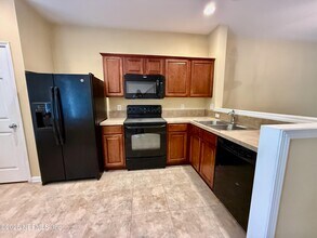 3514 Summerlin Ln N in Jacksonville, FL - Building Photo - Building Photo