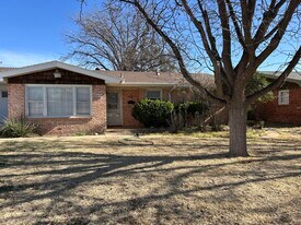 5414 7th St in Lubbock, TX - Building Photo