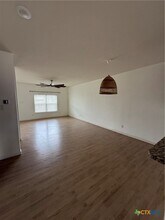 202 Posey Pass in New Braunfels, TX - Building Photo - Building Photo