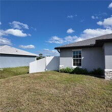 2817 NW 21st Ave in Cape Coral, FL - Building Photo - Building Photo