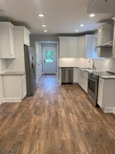 186 Horseneck Rd in Fairfield, NJ - Building Photo - Building Photo