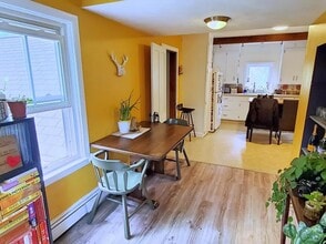 10 High St, Unit 2 in Natick, MA - Building Photo - Building Photo