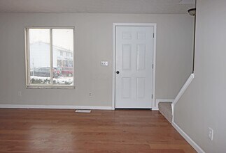 5740 Vestry Ct in Galloway, OH - Building Photo - Building Photo