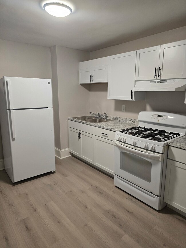 1101 Elm St in Manchester, NH - Building Photo - Building Photo