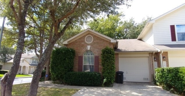 property at 7703 Wexford Square