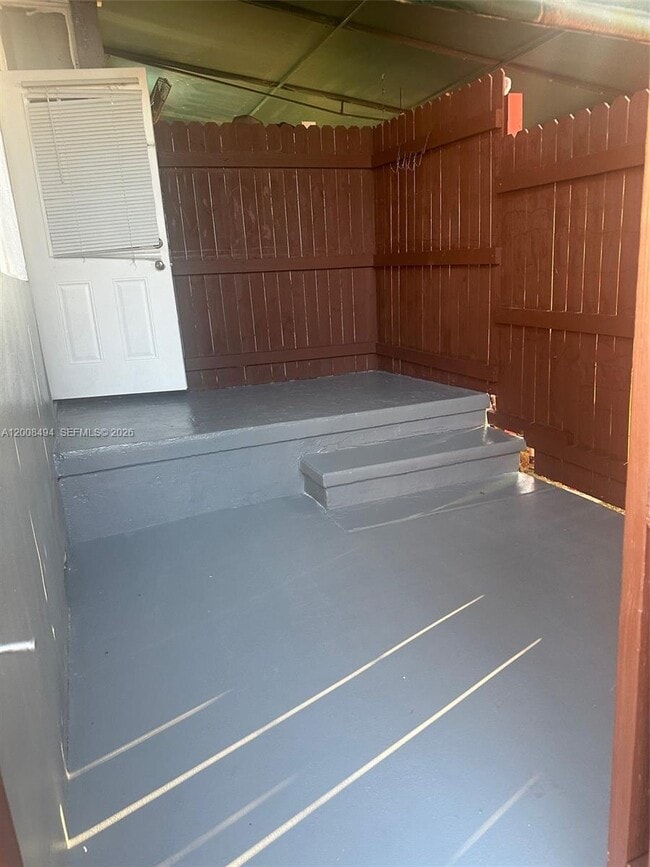 40 NW 58th Ave in Miami, FL - Building Photo - Building Photo