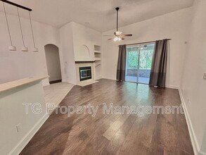 614 Loire Ct in Jacksonville, FL - Building Photo - Building Photo