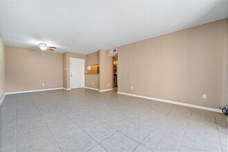 3055 Walnut Bend Ln in Houston, TX - Building Photo - Building Photo
