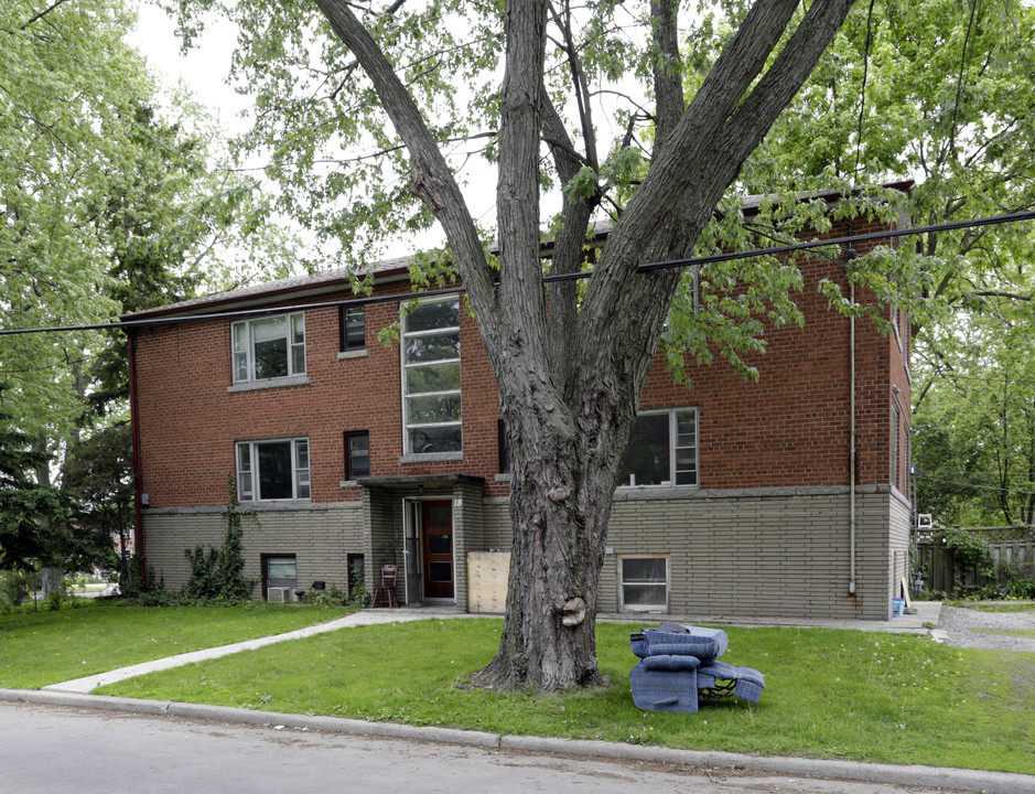 18 28th St in Toronto, ON - Building Photo