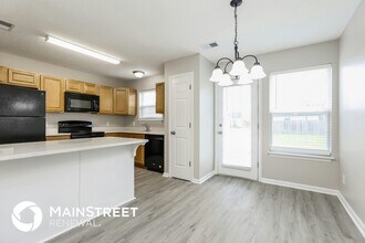 703 Lou Gehrig Cir in La Vergne, TN - Foto de edificio - Building Photo