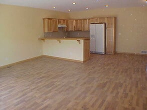 214 E Elcliff Rd in Spokane, WA - Building Photo - Building Photo