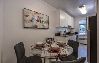 11 Alton Plz, Unit 1 in Brookline, MA - Building Photo - Building Photo