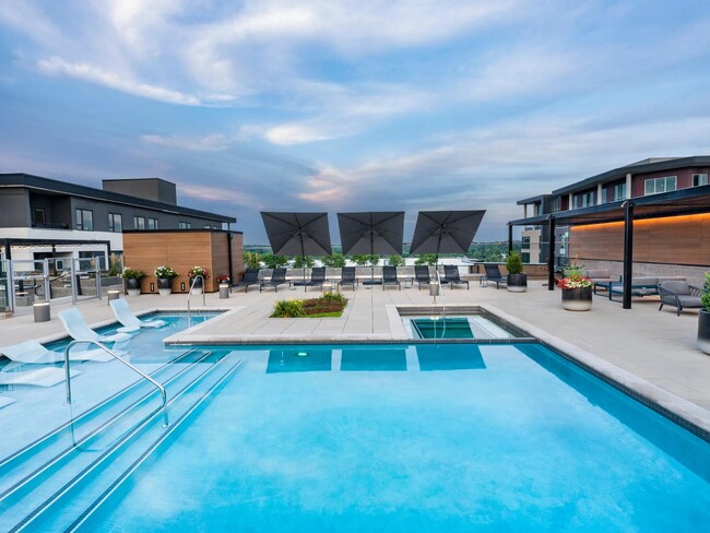 Modera West Wash Park in Denver, CO - Foto de edificio - Building Photo