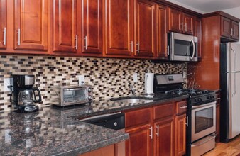 462 Riverdale Ave in Brooklyn, NY - Building Photo - Building Photo