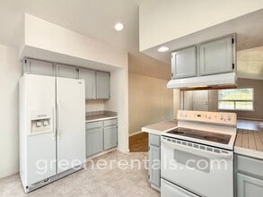 8519 Mahonia Ct SE in Yelm, WA - Building Photo - Building Photo