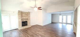 12838 Ashford Knoll Dr in Houston, TX - Building Photo