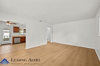 24518 Apple St in Santa Clarita, CA - Building Photo - Building Photo